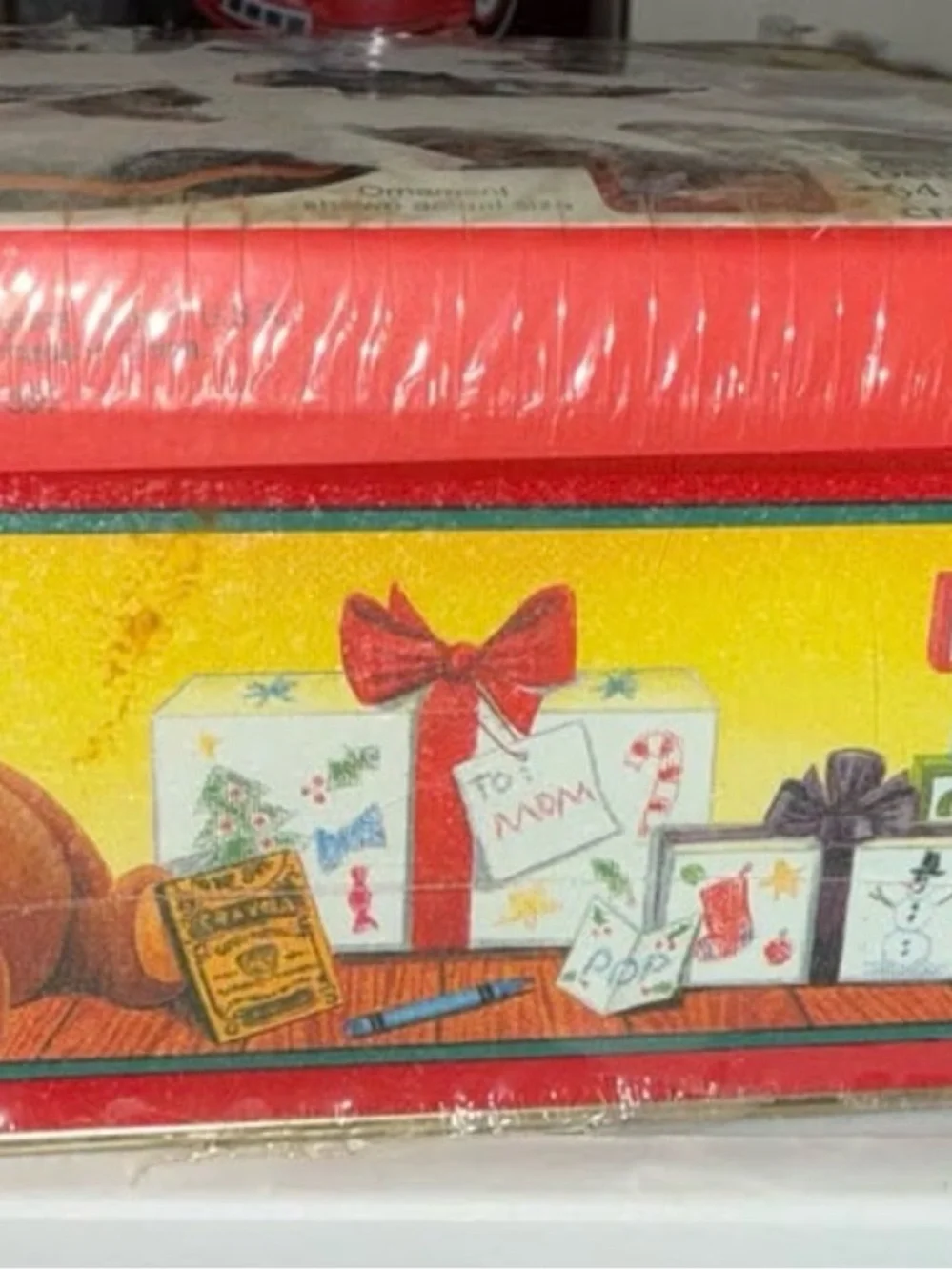 Vintage Crayola tin crayons and ornament E1